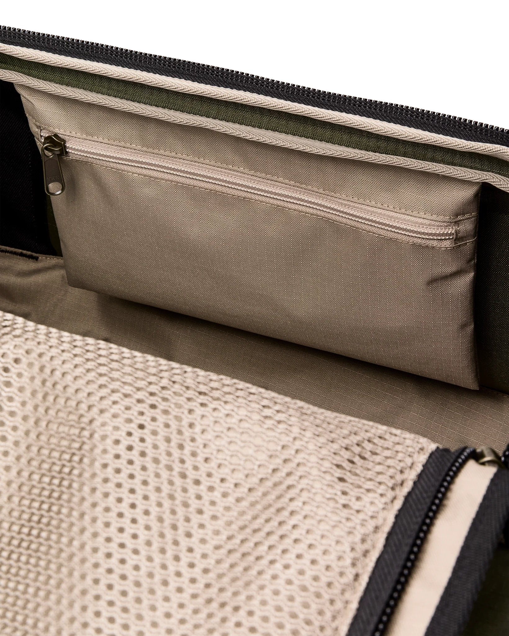 All-weather 40l Duffle - Olive / Black / Covert - Image 16