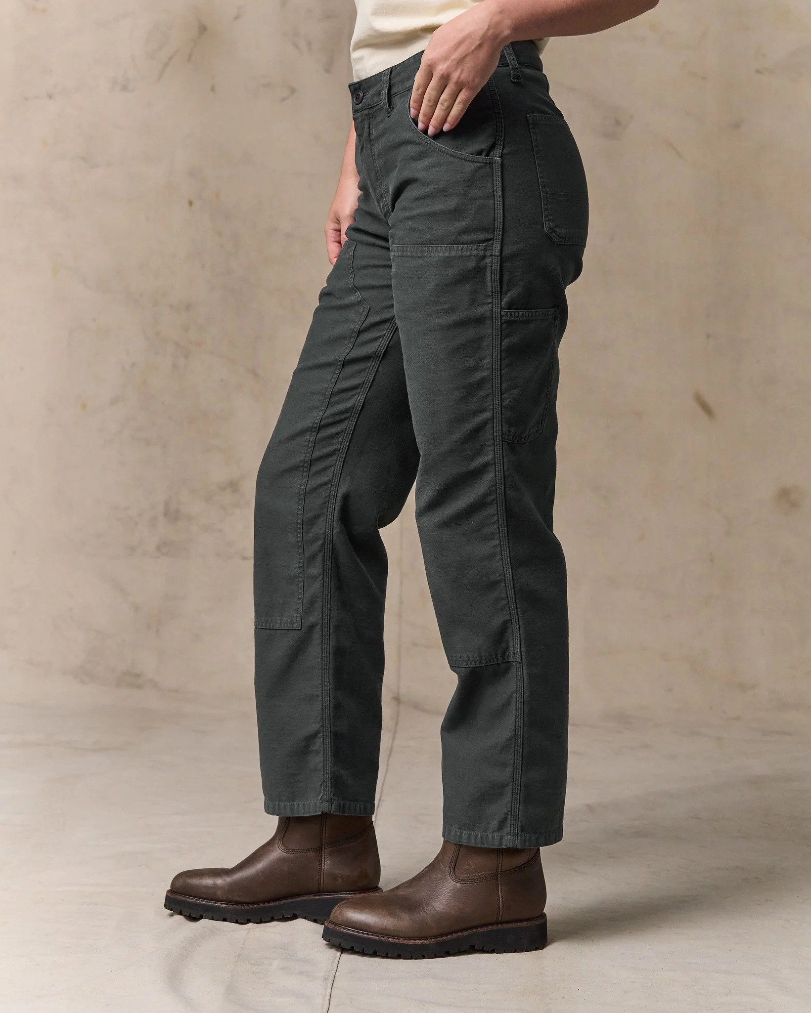 Women's Field Double-Front Pants - Faded Black - Image 3